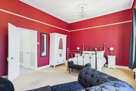 4 bedroom Semi-detached house for sale in Queen Street, Barton-upon-Humber, North Lincolnshire, DN18