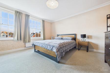 4 bedroom Semi-detached house for sale in Queen Street, Barton-upon-Humber, North Lincolnshire, DN18