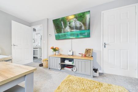 3 bedroom Semi-detached house for sale in Grange View, Winterton, North Lincolnshire, DN15