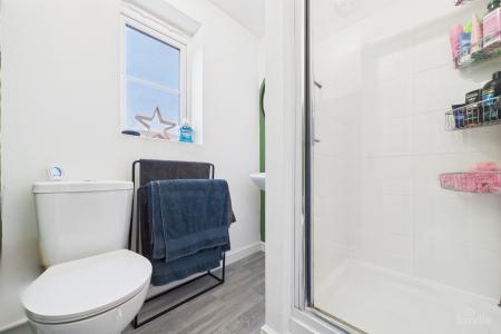 3 bedroom Semi-detached house for sale in Grange View, Winterton, North Lincolnshire, DN15