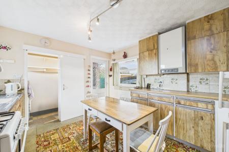 3 bedroom Semi-detached house for sale in Wold Road, Barrow-upon-Humber, North Lincolnshire, DN19