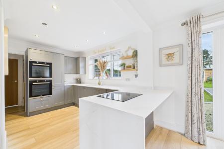 3 bedroom Detached house for sale in King Street, East Halton, North Lincolnshire, DN40