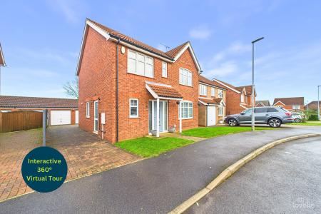 4 bedroom Detached house for sale in Riverbank Rise, Barton-upon-Humber, North Lincolnshire, DN18