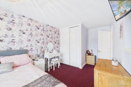 4 bedroom Detached house for sale in Riverbank Rise, Barton-upon-Humber, North Lincolnshire, DN18