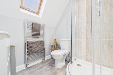 4 bedroom Semi-detached house for sale in Bayleaf Lane, Barton-upon-Humber, North Lincolnshire, DN18