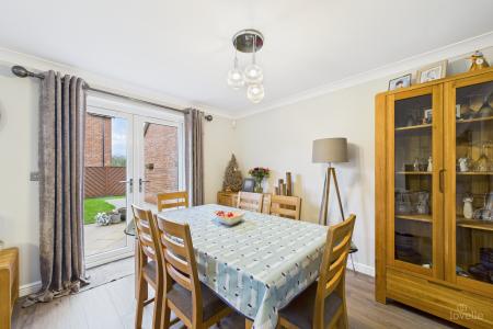 4 bedroom Semi-detached house for sale in Bayleaf Lane, Barton-upon-Humber, North Lincolnshire, DN18