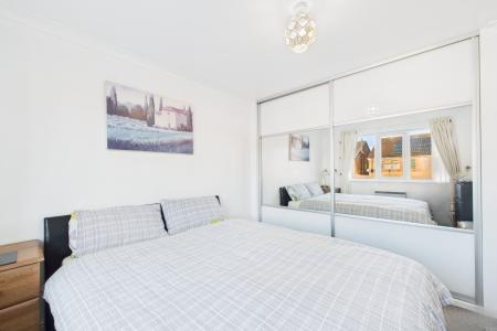 3 bedroom Semi-detached house for sale in Fulford Crescent, New Holland, North Lincolnshire, DN19