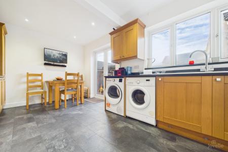 3 bedroom Semi-detached house for sale in Fulford Crescent, New Holland, North Lincolnshire, DN19