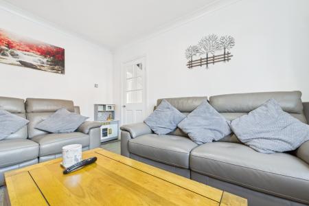 3 bedroom Semi-detached house for sale in Fulford Crescent, New Holland, North Lincolnshire, DN19