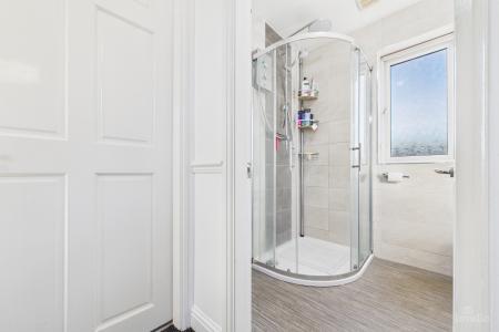 3 bedroom Semi-detached house for sale in Fulford Crescent, New Holland, North Lincolnshire, DN19