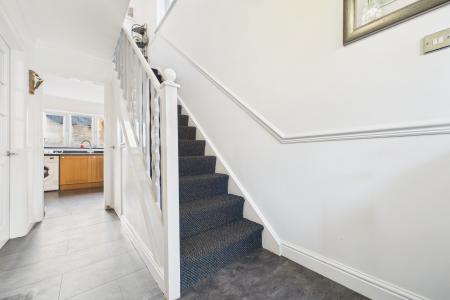 3 bedroom Semi-detached house for sale in Fulford Crescent, New Holland, North Lincolnshire, DN19