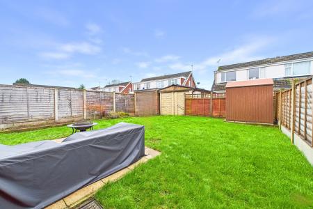 3 bedroom Semi-detached house for sale in Nursery Close, Barton-upon-Humber, North Lincolnshire, DN18