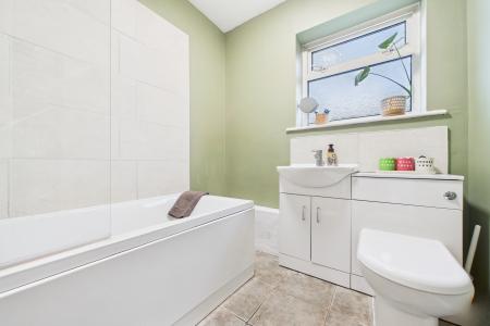 3 bedroom Semi-detached house for sale in Nursery Close, Barton-upon-Humber, North Lincolnshire, DN18