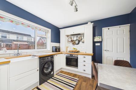 3 bedroom Semi-detached house for sale in Nursery Close, Barton-upon-Humber, North Lincolnshire, DN18