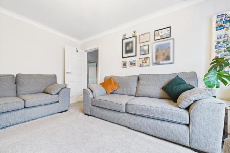 3 bedroom Semi-detached house for sale in Nursery Close, Barton-upon-Humber, North Lincolnshire, DN18