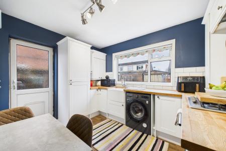 3 bedroom Semi-detached house for sale in Nursery Close, Barton-upon-Humber, North Lincolnshire, DN18