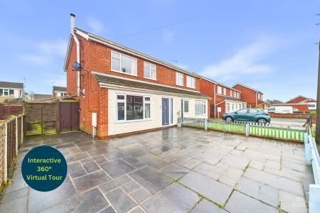 3 bedroom Semi-detached house for sale in Nursery Close, Barton-upon-Humber, North Lincolnshire, DN18