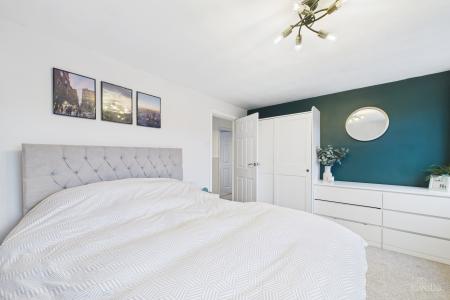 3 bedroom Semi-detached house for sale in Nursery Close, Barton-upon-Humber, North Lincolnshire, DN18