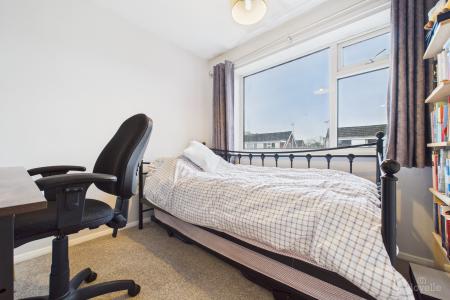 3 bedroom Semi-detached house for sale in Nursery Close, Barton-upon-Humber, North Lincolnshire, DN18