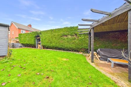 3 bedroom Semi-detached house for sale in Ferry Road, Barrow-upon-Humber, North Lincolnshire, DN19