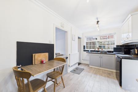 3 bedroom Semi-detached house for sale in Ferry Road, Barrow-upon-Humber, North Lincolnshire, DN19