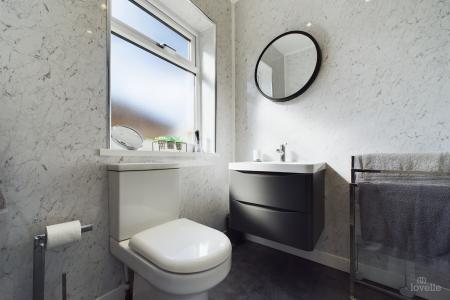 3 bedroom Detached bungalow for sale in Ferry Road, Goxhill, North Lincolnshire, DN19