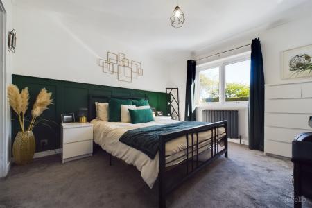 3 bedroom Detached bungalow for sale in Ferry Road, Goxhill, North Lincolnshire, DN19