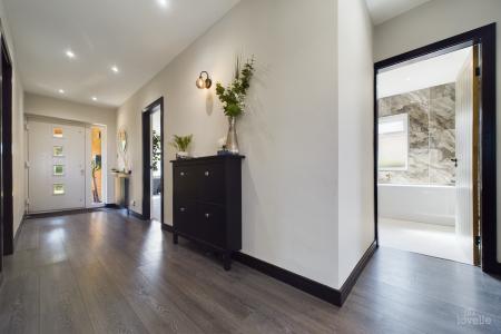 3 bedroom Detached bungalow for sale in Ferry Road, Goxhill, North Lincolnshire, DN19