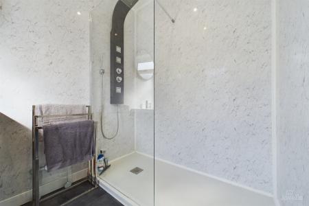 3 bedroom Detached bungalow for sale in Ferry Road, Goxhill, North Lincolnshire, DN19