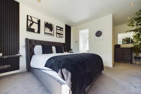 3 bedroom Detached bungalow for sale in Ferry Road, Goxhill, North Lincolnshire, DN19