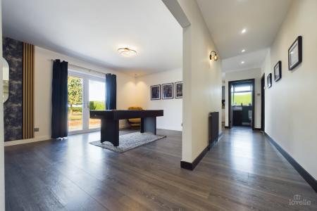 3 bedroom Detached bungalow for sale in Ferry Road, Goxhill, North Lincolnshire, DN19