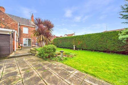 3 bedroom Semi-detached house for sale in Marsh Lane, Barton-upon-Humber, North Lincolnshire, DN18