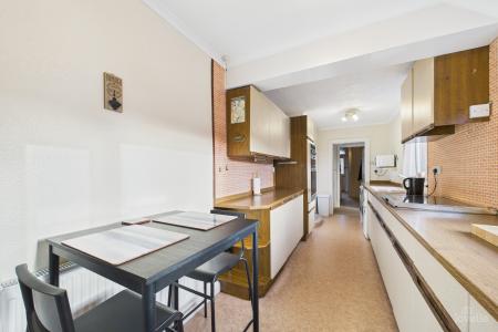 3 bedroom Semi-detached house for sale in Marsh Lane, Barton-upon-Humber, North Lincolnshire, DN18