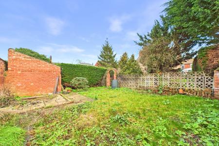 3 bedroom Semi-detached house for sale in Marsh Lane, Barton-upon-Humber, North Lincolnshire, DN18