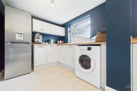 3 bedroom Semi-detached house for sale in Orchard Close, Barton-upon-Humber, North Lincolnshire, DN18