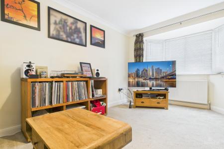 3 bedroom Semi-detached house for sale in The Square, Goxhill, North Lincolnshire, DN19