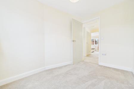 3 bedroom Semi-detached house for sale in The Square, Goxhill, North Lincolnshire, DN19