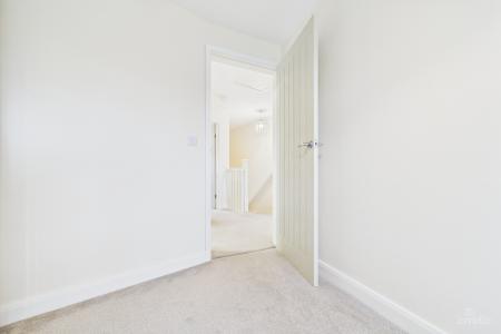 3 bedroom Semi-detached house for sale in The Square, Goxhill, North Lincolnshire, DN19