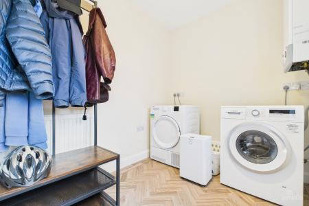 3 bedroom Semi-detached house for sale in The Square, Goxhill, North Lincolnshire, DN19