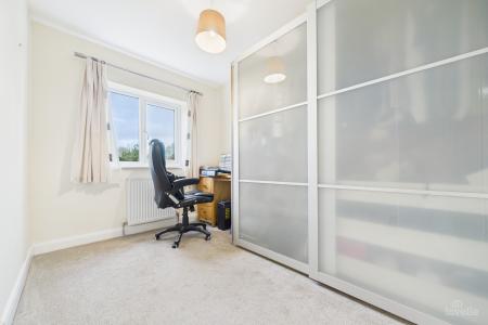 3 bedroom Semi-detached house for sale in The Square, Goxhill, North Lincolnshire, DN19