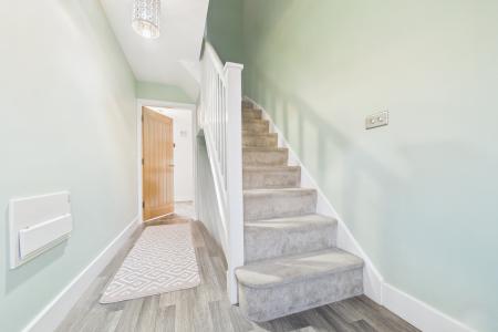 3 bedroom End of terrace house for sale in Mill View, Barton-upon-Humber, North Lincolnshire, DN18