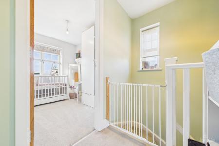 3 bedroom End of terrace house for sale in Mill View, Barton-upon-Humber, North Lincolnshire, DN18