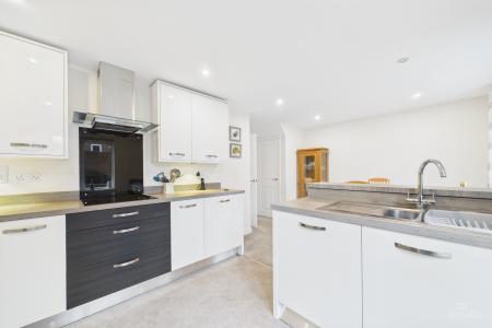 3 bedroom Detached house for sale in Clipson Crest, Barton-upon-Humber, North Lincolnshire, DN18