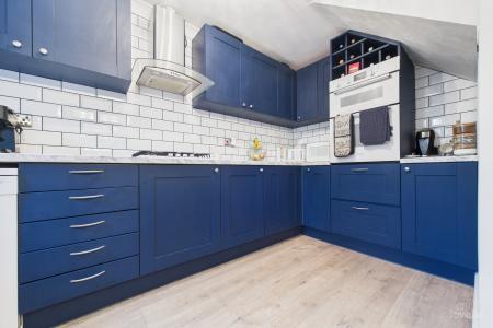 3 bedroom Semi-detached house for sale in Hedgerow Close, Barrow-upon-Humber, North Lincolnshire, DN19