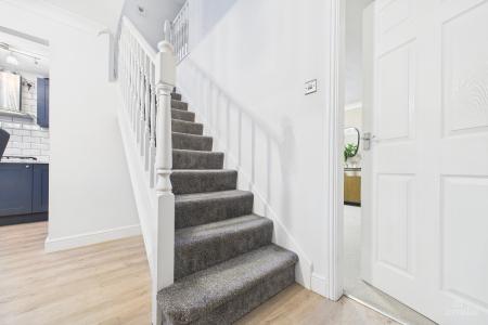 3 bedroom Semi-detached house for sale in Hedgerow Close, Barrow-upon-Humber, North Lincolnshire, DN19