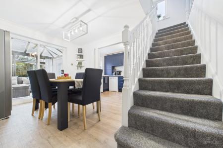 3 bedroom Semi-detached house for sale in Hedgerow Close, Barrow-upon-Humber, North Lincolnshire, DN19