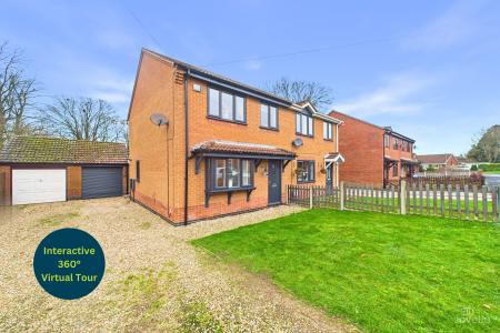 3 bedroom Semi-detached house for sale in Simpson Close, Barrow-upon-Humber, North Lincolnshire, DN19