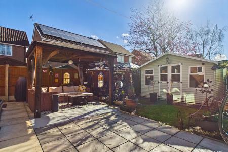 3 bedroom Link detached house for sale in Manilla Lane, Barton-upon-Humber, North Lincolnshire, DN18