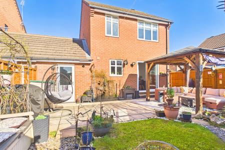 3 bedroom Link detached house for sale in Manilla Lane, Barton-upon-Humber, North Lincolnshire, DN18