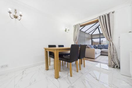 3 bedroom Semi-detached house for sale in Walker Drive, Winterton, North Lincolnshire, DN15